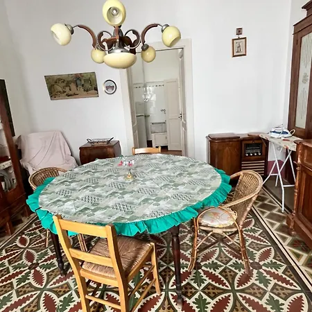 Centro Storico - Casa Vacanze “ Ribera “ Holiday home Gallipoli
